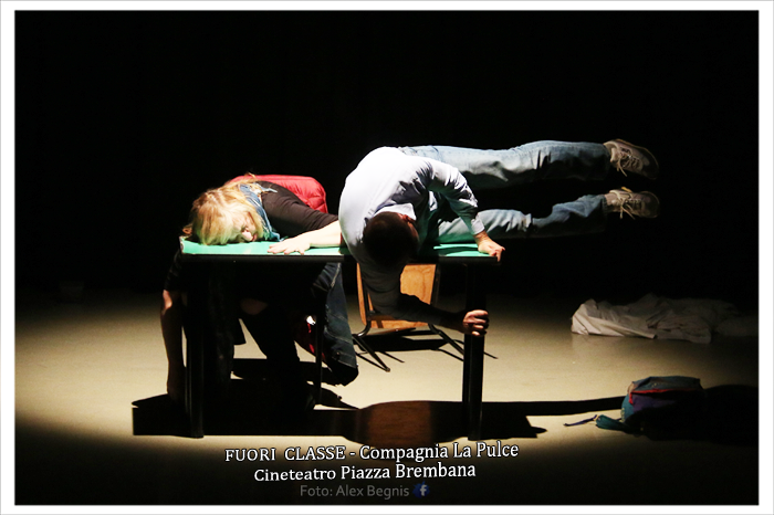 CINETEATRO PARROCCHIALE DI PIAZZA BREMBANA - Compagnia teatrale - LA PULCE. Spettacolo teatrale FUORI CLASSE.