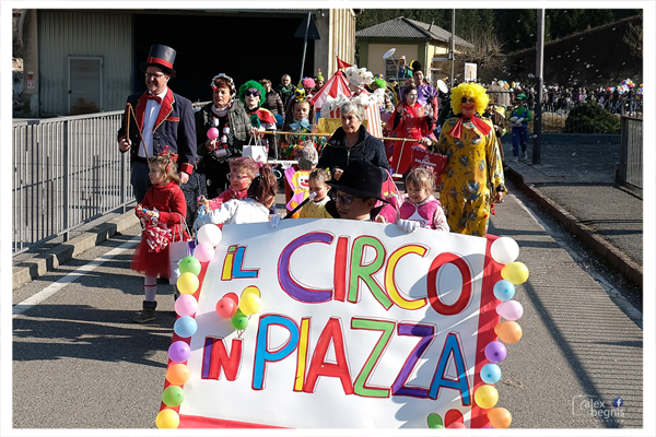 PIAZZA BREMBANA SFILATA E FESTA DI CARNEVALE 2020.