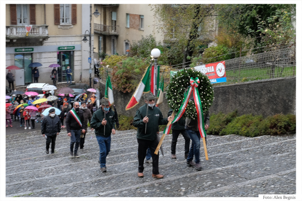PIAZZA BREMBANA - Commemorazione 4 novembre.
