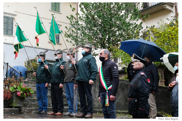 PIAZZA BREMBANA - Commemorazione 4 novembre.