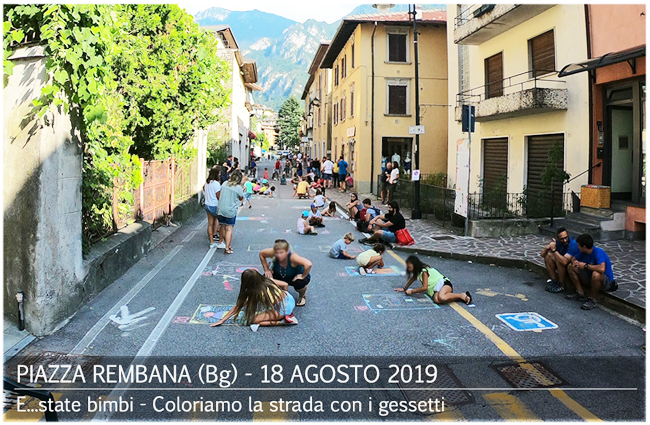 Coloriamo la strada con i gessetti. Piazza Brembana Notizie - Coloriamo la strada con i gessetti.