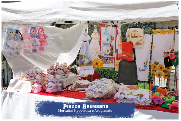 Piazza Brembana - Mercatini Hobbistica e Artigianato. Luglio 2020.