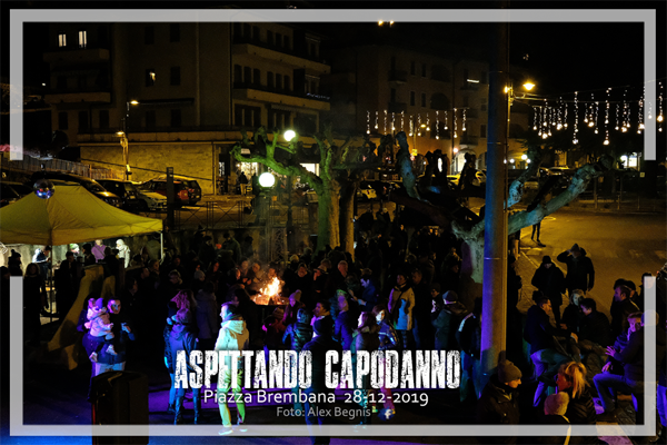 Piazza Bremba - Aspettando Capodanno - Dj in Piazza.