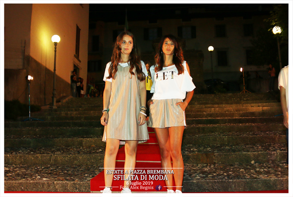 Manifestazionii eventi - Sfilata di Moda a Piazza Brembana.
